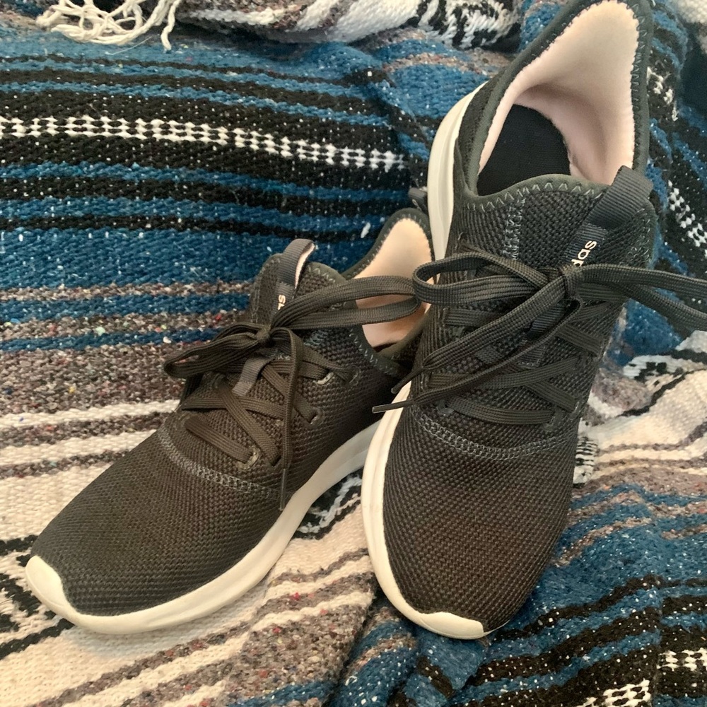 Adidas 9.5
